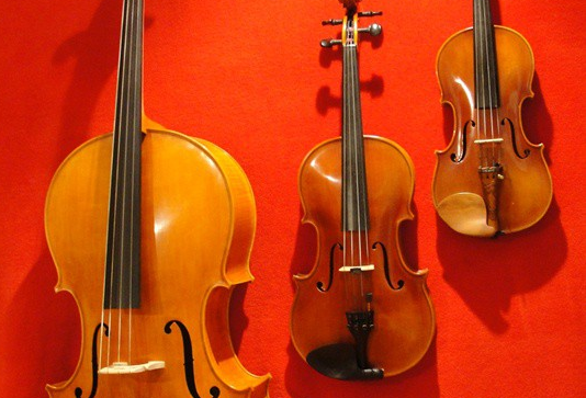 Концерт классической музыки виолончель, скрипка, альт